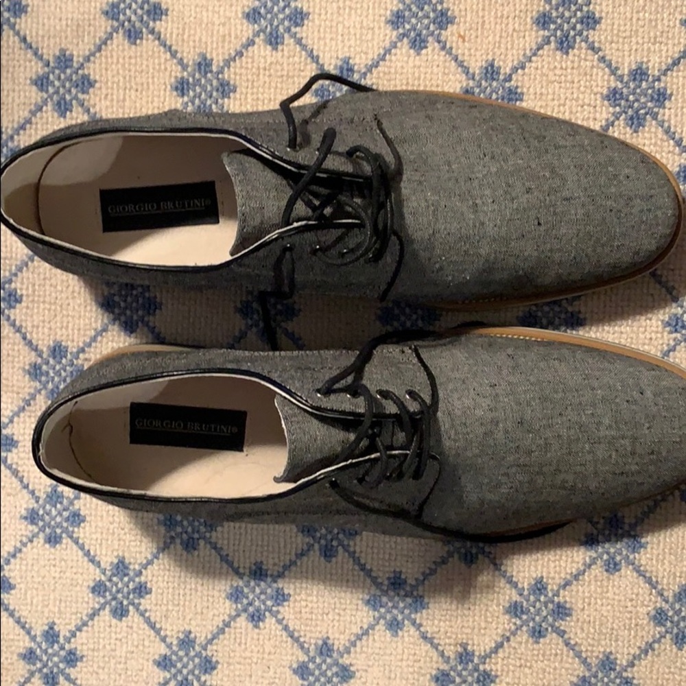 Giorgio Brutini tie shoe - 13B